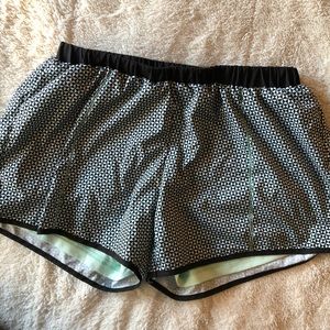 running shorts with pocket